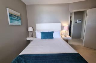 2 Bedroom Property for Sale in Waves Edge Western Cape